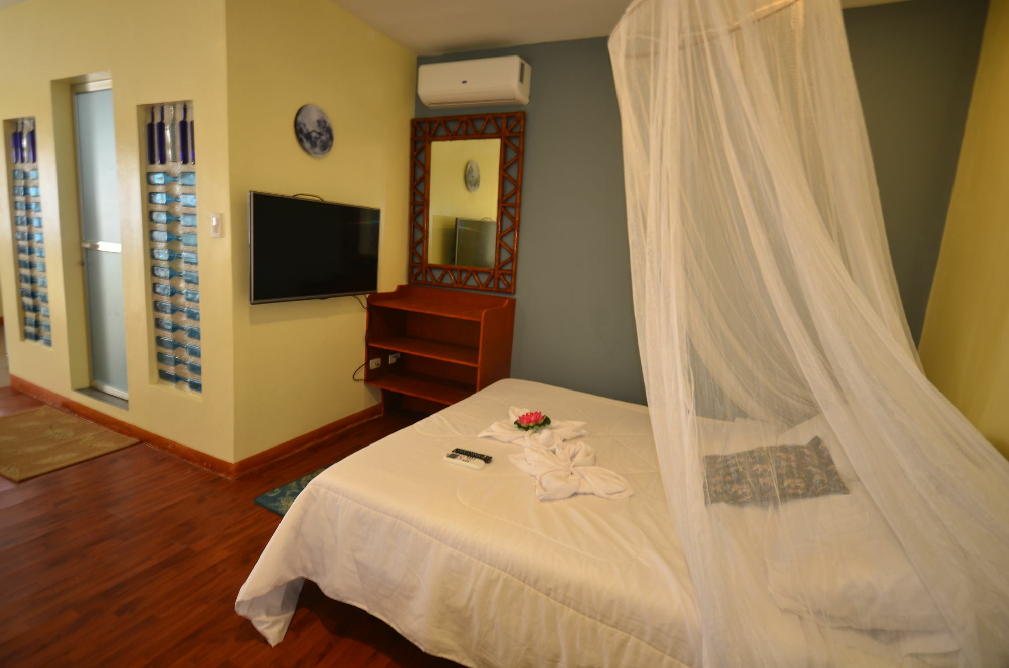 Niu Ohana East Bay Apartments Balabag  Экстерьер фото