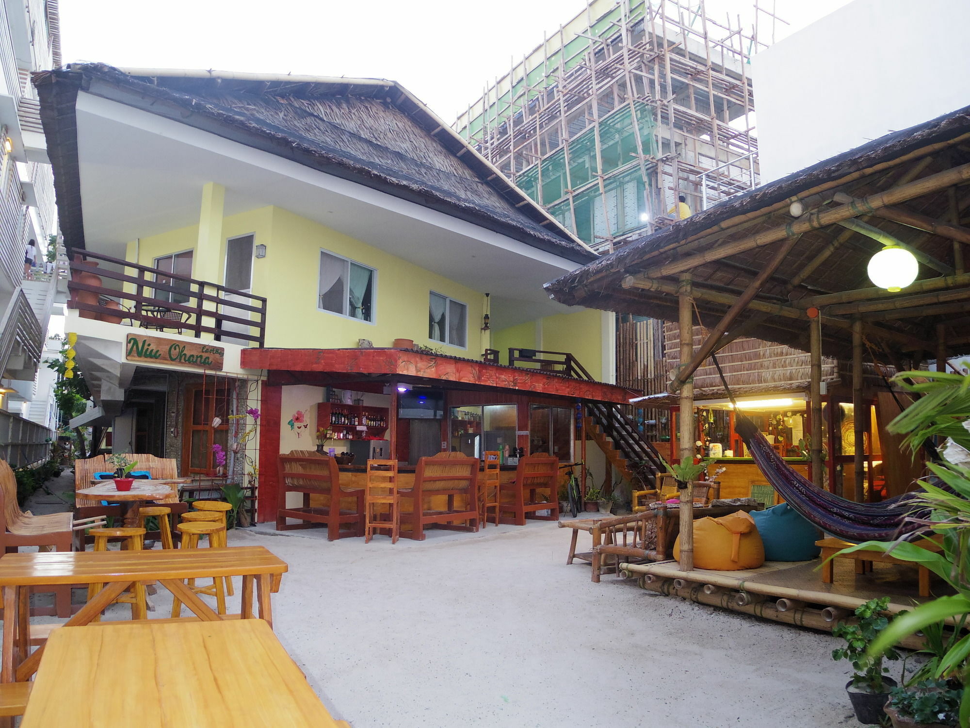 Niu Ohana East Bay Apartments Balabag  Экстерьер фото